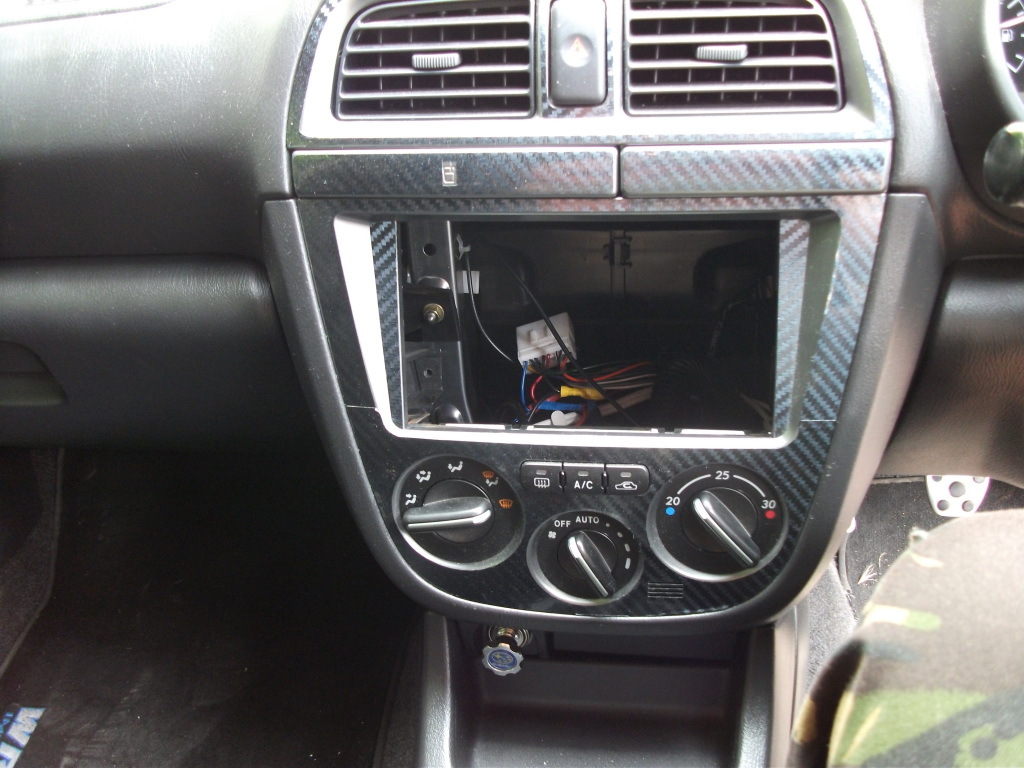 Pour s'adapter Subaru Impreza Wrx 2007 Sur Voiture Stéréo Double Din fascia panel